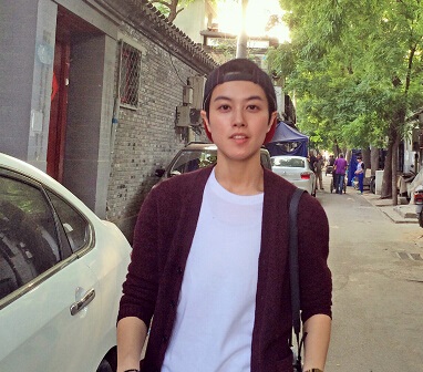 "中国最帅女生"邢恩生活照 帅气男女通吃